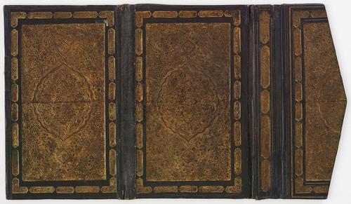 Front cover of a Morocco book binding, one large brown rectangular panel gilt-stamped with gold floral motifs inside a gilt-stamped gold cloud band as a boarder.
